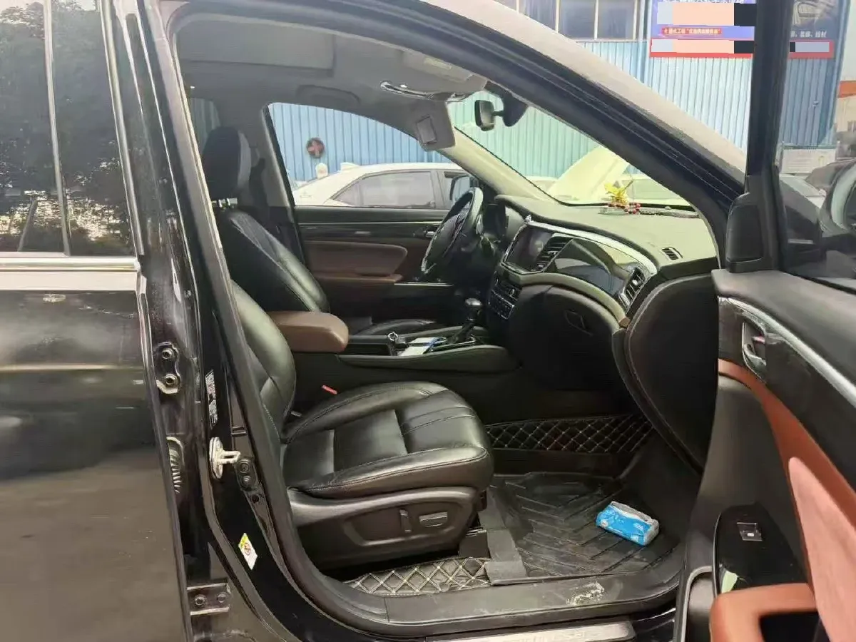 2017 GAC Trumpchi GS8 2.0T 201HP L4 6AT,autocango,china used car exporter,china ev exporter,chinese used car exporter,chinese used ev exporter