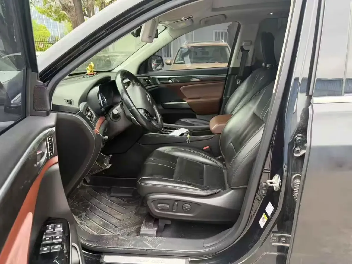 2017 GAC Trumpchi GS8 2.0T 201HP L4 6AT,autocango,china used car exporter,china ev exporter,chinese used car exporter,chinese used ev exporter