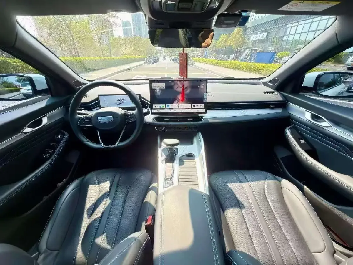 2025 Geely Preface 1.5T 181HP L4 7DCT,autocango,china used car exporter,china ev exporter,chinese used car exporter,chinese used ev exporter