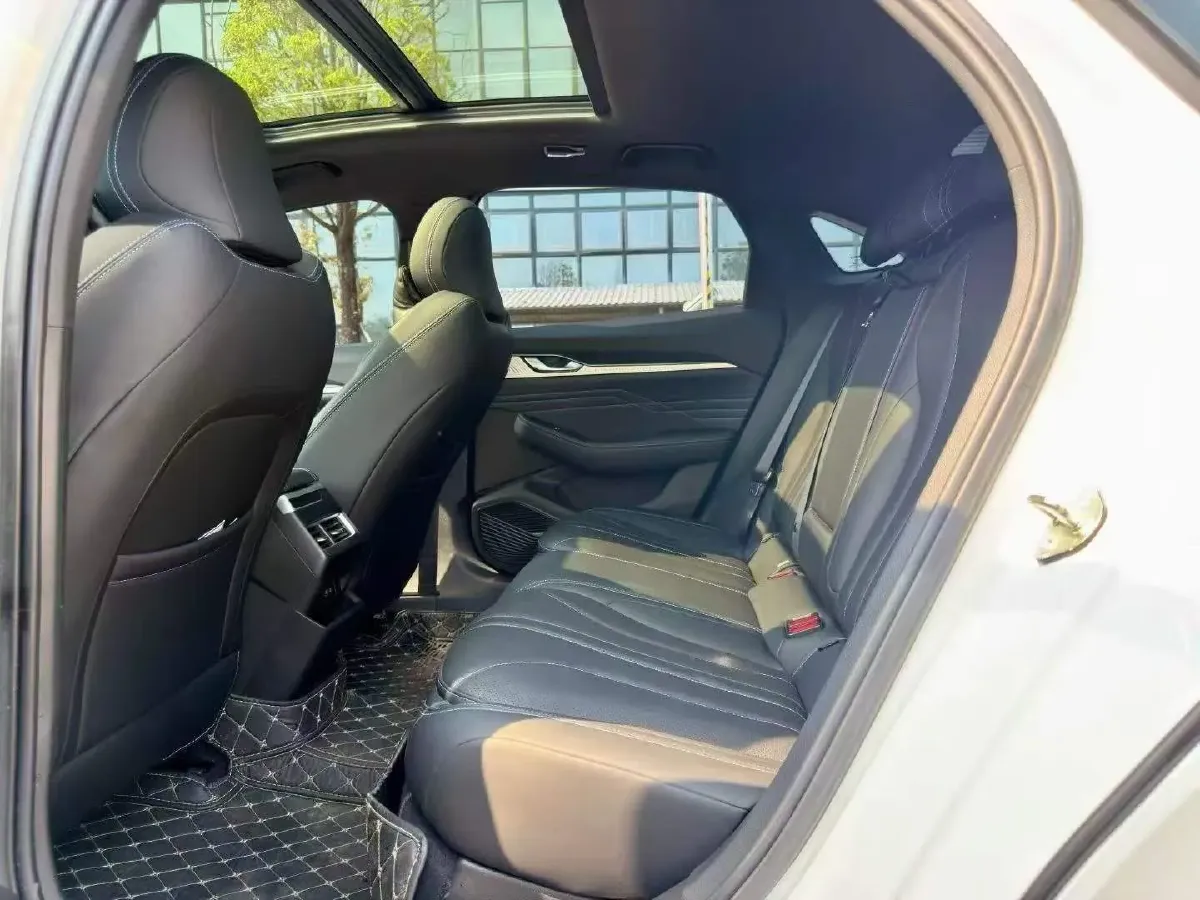 2025 Geely Preface 1.5T 181HP L4 7DCT,autocango,china used car exporter,china ev exporter,chinese used car exporter,chinese used ev exporter