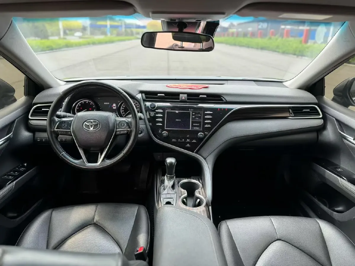 2018 Toyota Camry 2.5L 209HP L4 8AT,autocango,china used car exporter,china ev exporter,chinese used car exporter,chinese used ev exporter