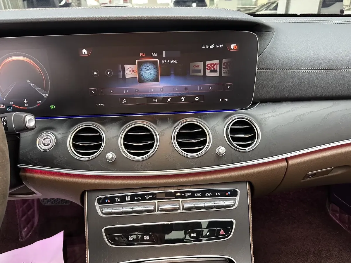 2022 Mercedes-Benz E Class 2.0T 258HP L4 9AT,autocango,china used car exporter,china ev exporter,chinese used car exporter,chinese used ev exporter