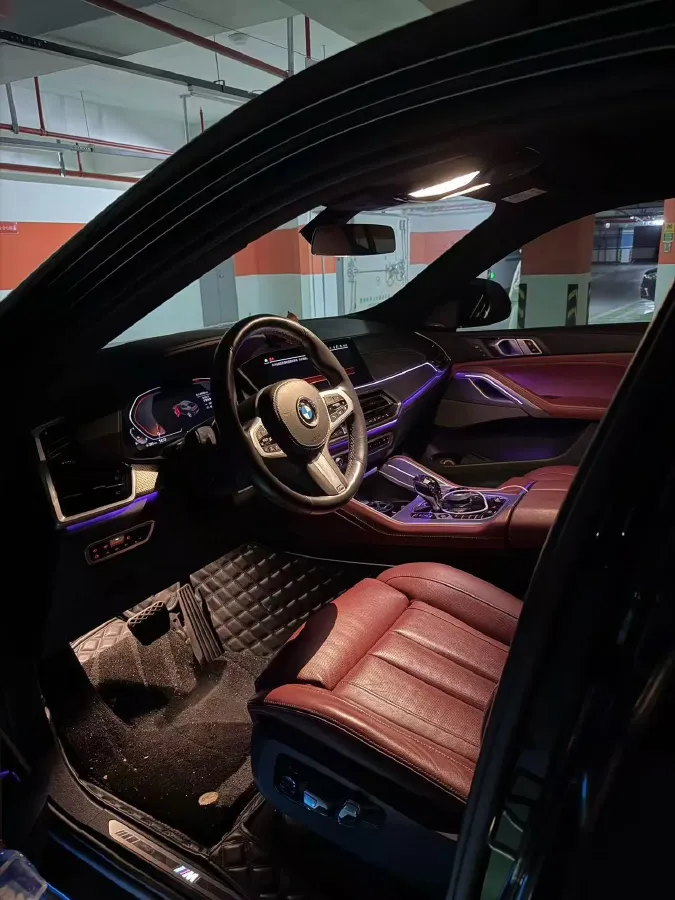 2021 BMW X6 3.0T 340HP L6 8AT,autocango,china used car exporter,china ev exporter,chinese used car exporter,chinese used ev exporter