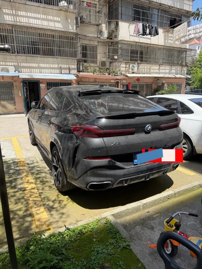 2021 BMW X6 3.0T 340HP L6 8AT,autocango,china used car exporter,china ev exporter,chinese used car exporter,chinese used ev exporter