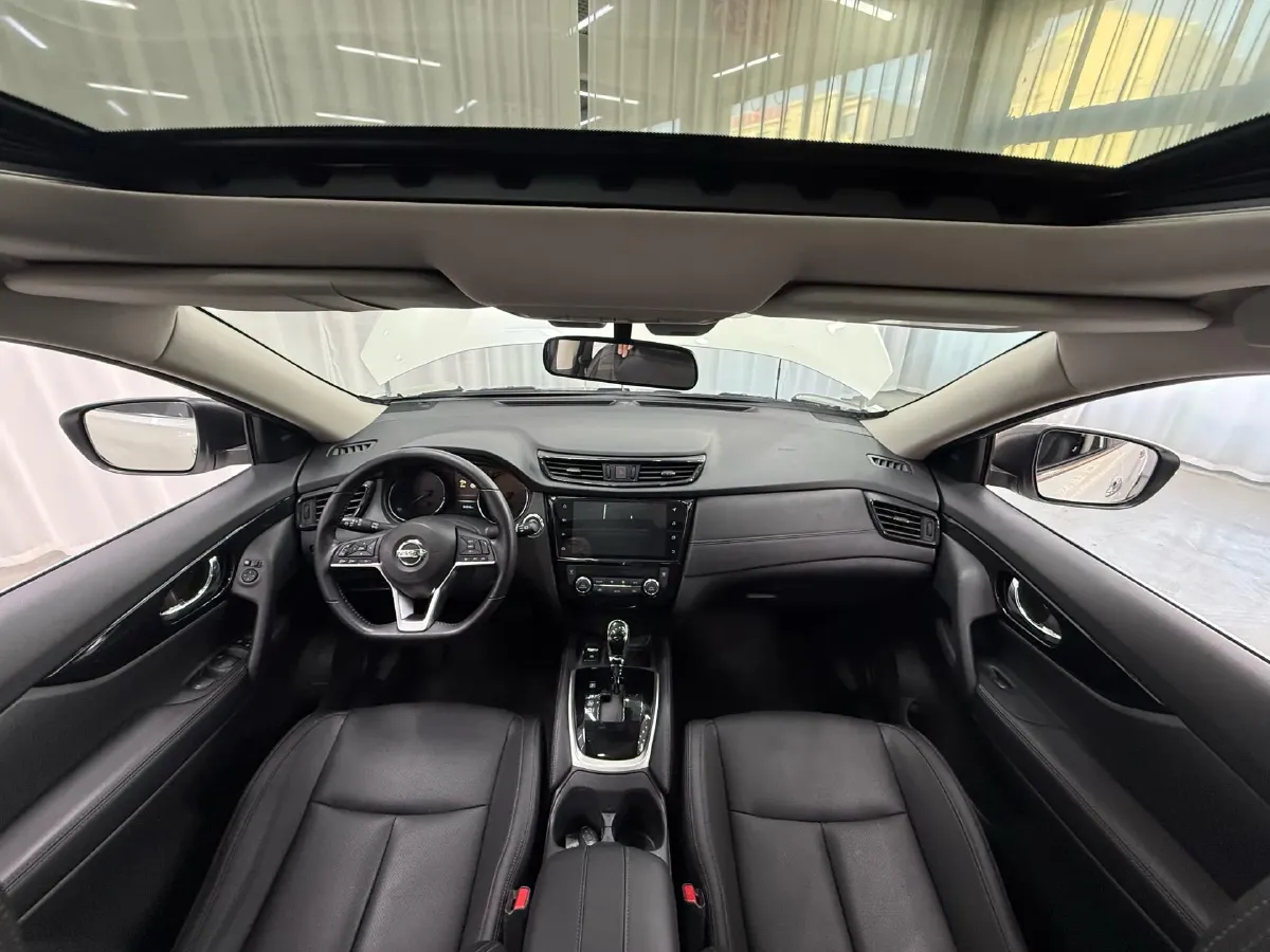 2022 Nissan X-Trail 2.0L 151HP L4 CVT,autocango,china used car exporter,china ev exporter,chinese used car exporter,chinese used ev exporter