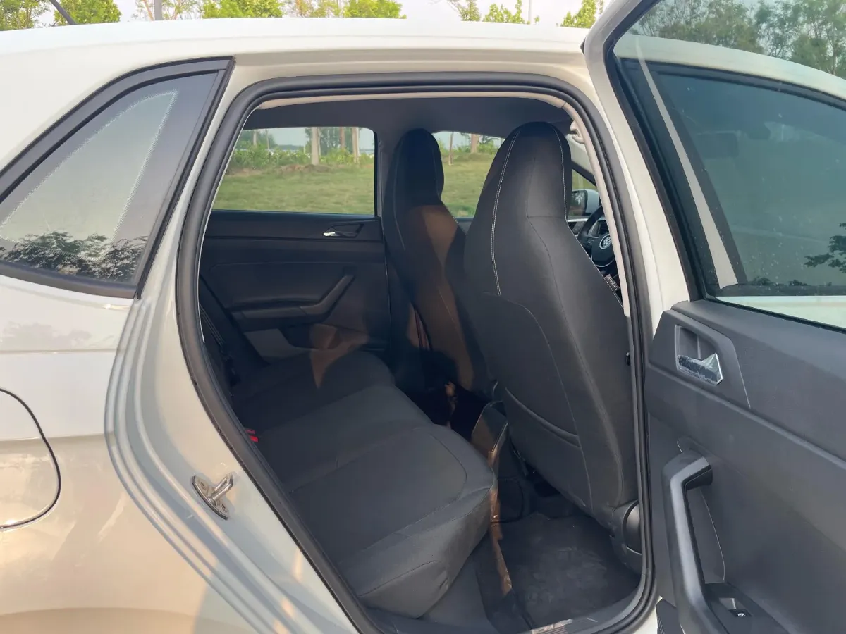 2023 Volkswagen Polo 1.5L 110HP L4 6AT,autocango,china used car exporter,china ev exporter,chinese used car exporter,chinese used ev exporter