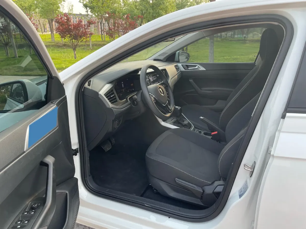 2023 Volkswagen Polo 1.5L 110HP L4 6AT,autocango,china used car exporter,china ev exporter,chinese used car exporter,chinese used ev exporter