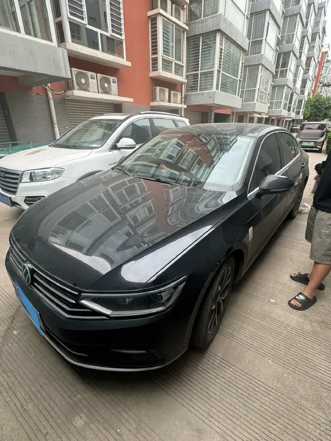 2020 Volkswagen Magotan 2.0T 186HP L4 7DCT,autocango,china used car exporter,china ev exporter,chinese used car exporter,chinese used ev exporter