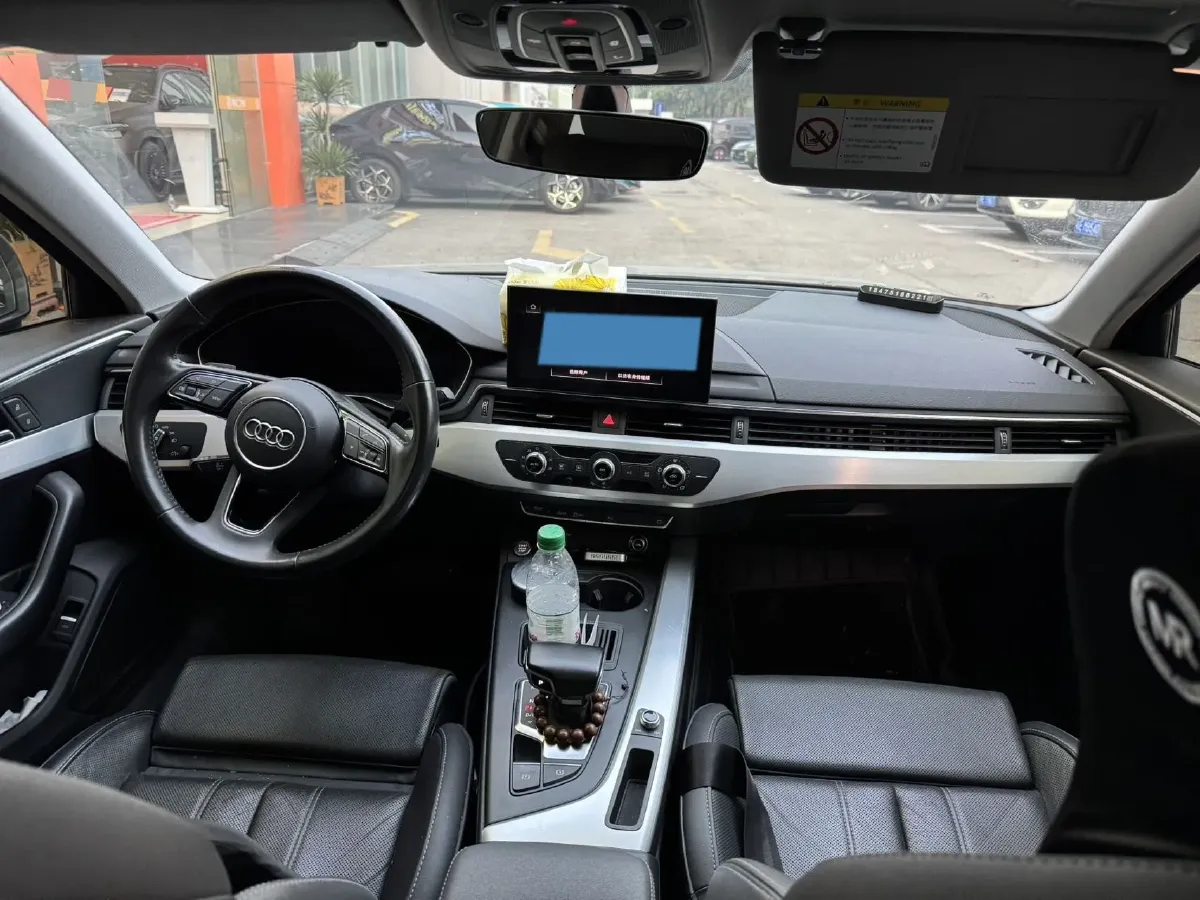 2020 Audi A4L 2.0T 190HP L4 7DCT,autocango,china used car exporter,china ev exporter,chinese used car exporter,chinese used ev exporter