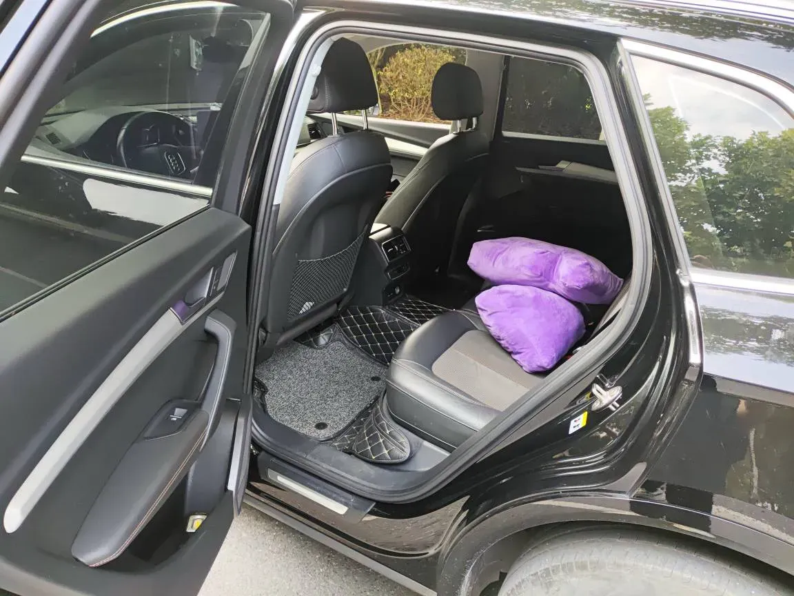 2020 Audi Q5L 2.0T 190HP L4 7DCT,autocango,china used car exporter,china ev exporter,chinese used car exporter,chinese used ev exporter