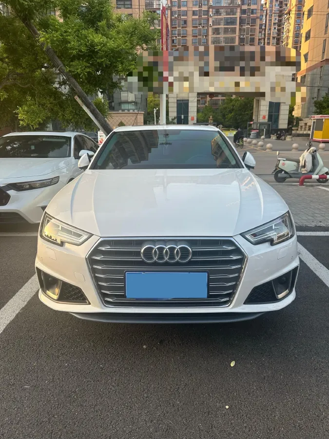 2019 Audi A4L 2.0T 190HP L4 7DCT,autocango,china used car exporter,china ev exporter,chinese used car exporter,chinese used ev exporter