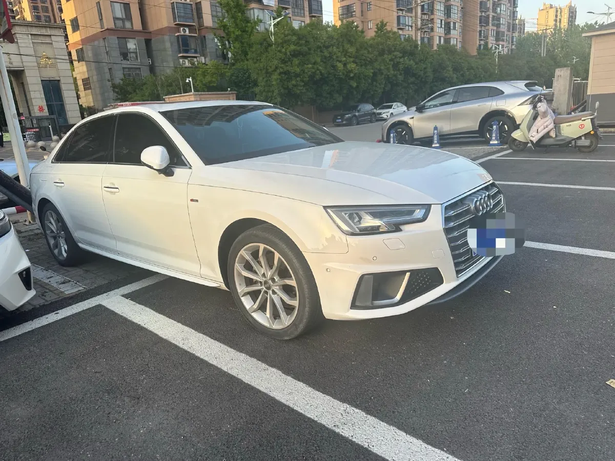 2019 Audi A4L 2.0T 190HP L4 7DCT,autocango,china used car exporter,china ev exporter,chinese used car exporter,chinese used ev exporter