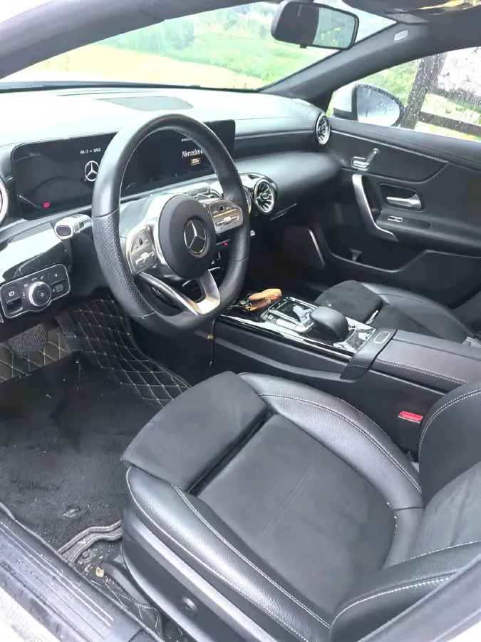 2021 Mercedes-Benz A Class 1.3T 163HP L4 7DCT,autocango,china used car exporter,china ev exporter,chinese used car exporter,chinese used ev exporter