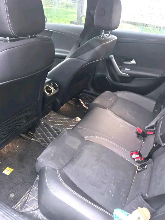 2021 Mercedes-Benz A Class 1.3T 163HP L4 7DCT,autocango,china used car exporter,china ev exporter,chinese used car exporter,chinese used ev exporter