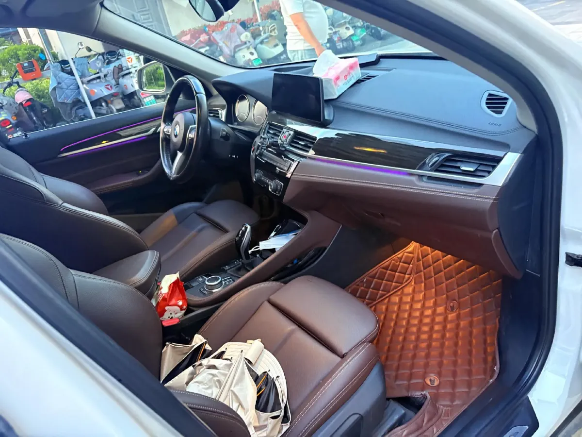 2021 BMW X1 2.0T 192HP L4 8AT,autocango,china used car exporter,china ev exporter,chinese used car exporter,chinese used ev exporter