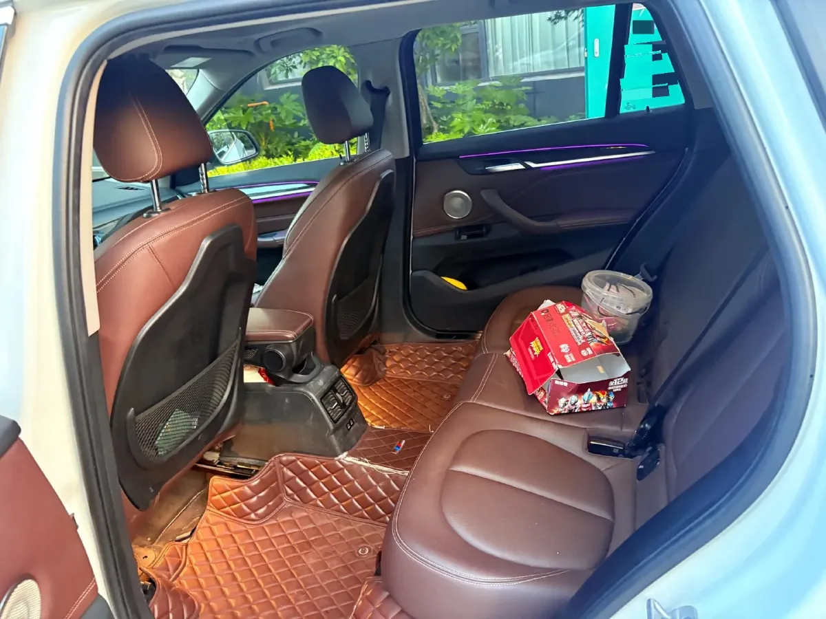 2021 BMW X1 2.0T 192HP L4 8AT,autocango,china used car exporter,china ev exporter,chinese used car exporter,chinese used ev exporter