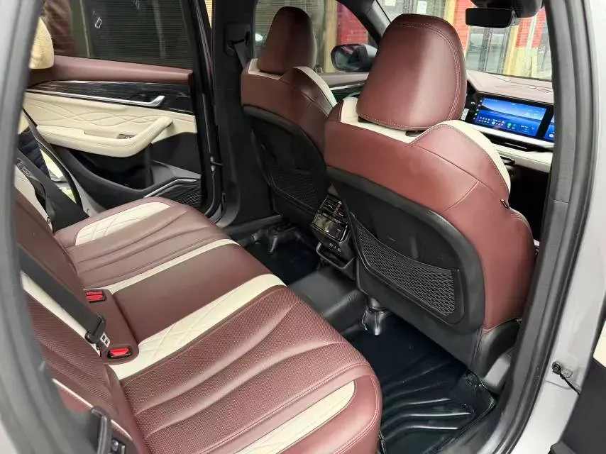 2021 Geely Monjaro 2.0T 238HP L4 8AT,autocango,china used car exporter,china ev exporter,chinese used car exporter,chinese used ev exporter