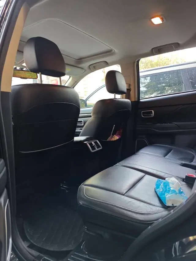 2019 Mitsubishi Outlander 2.0L 166HP L4 CVT,autocango,china used car exporter,china ev exporter,chinese used car exporter,chinese used ev exporter