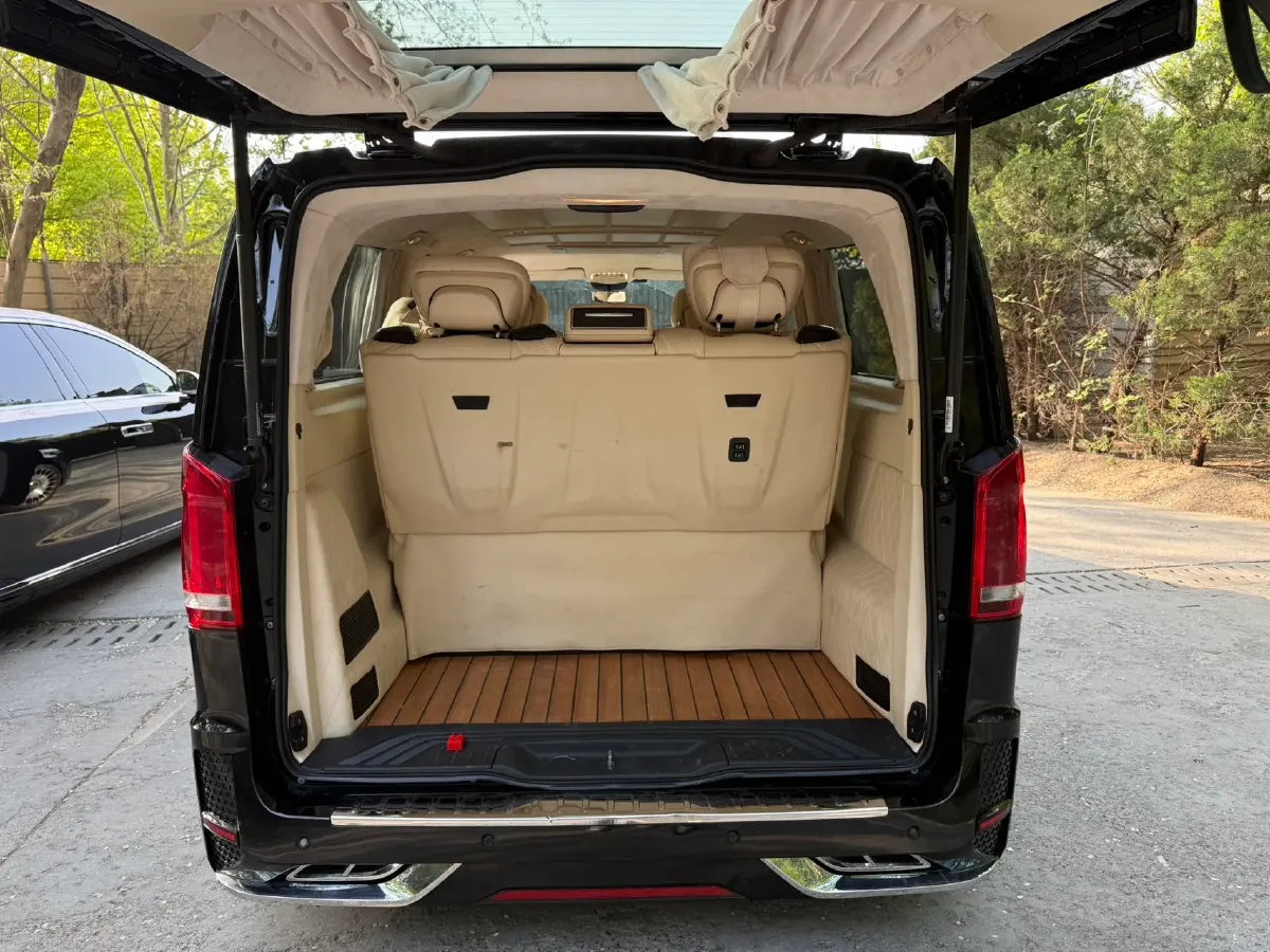 2020 Mercedes-Benz Vito 2.0T 211HP L4 9AT,autocango,china used car exporter,china ev exporter,chinese used car exporter,chinese used ev exporter