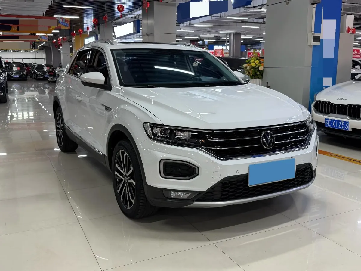 2022 Volkswagen T-Roc 1.4T 150HP L4 7DCT,autocango,china used car exporter,china ev exporter,chinese used car exporter,chinese used ev exporter