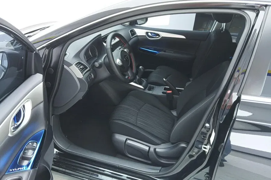 2021 Nissan Sylphy 1.6L 122HP L4 5MT,autocango,china used car exporter,china ev exporter,chinese used car exporter,chinese used ev exporter