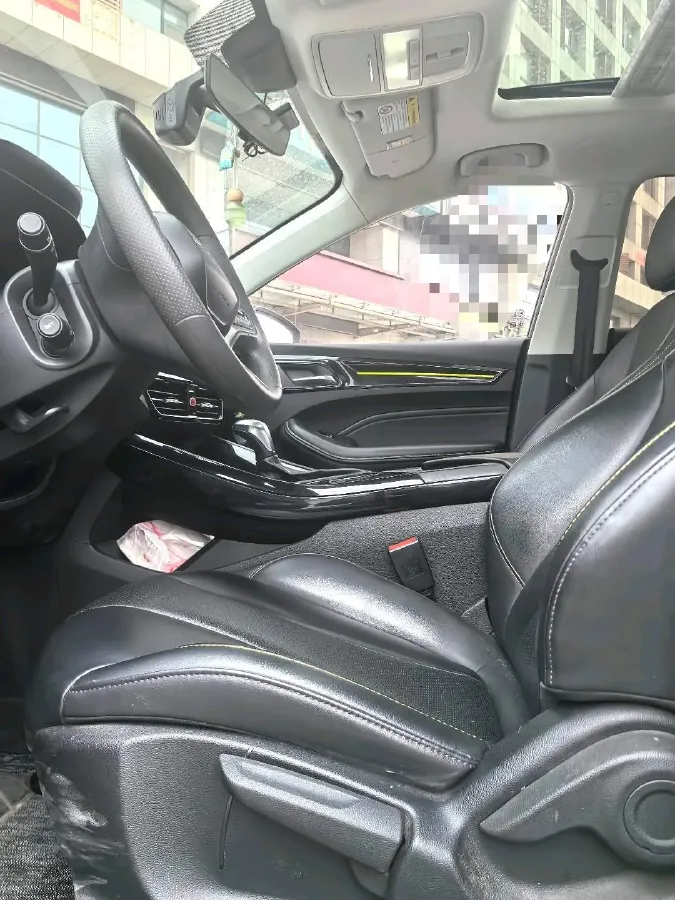 2021 Roewe i5 1.5L 120HP L4 CVT,autocango,china used car exporter,china ev exporter,chinese used car exporter,chinese used ev exporter