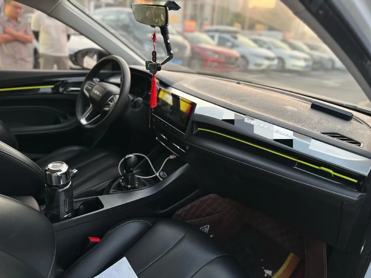 2021 Roewe i5 1.5L 120HP L4 5MT,autocango,china used car exporter,china ev exporter,chinese used car exporter,chinese used ev exporter