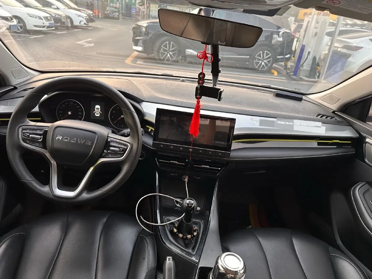 2021 Roewe i5 1.5L 120HP L4 5MT,autocango,china used car exporter,china ev exporter,chinese used car exporter,chinese used ev exporter