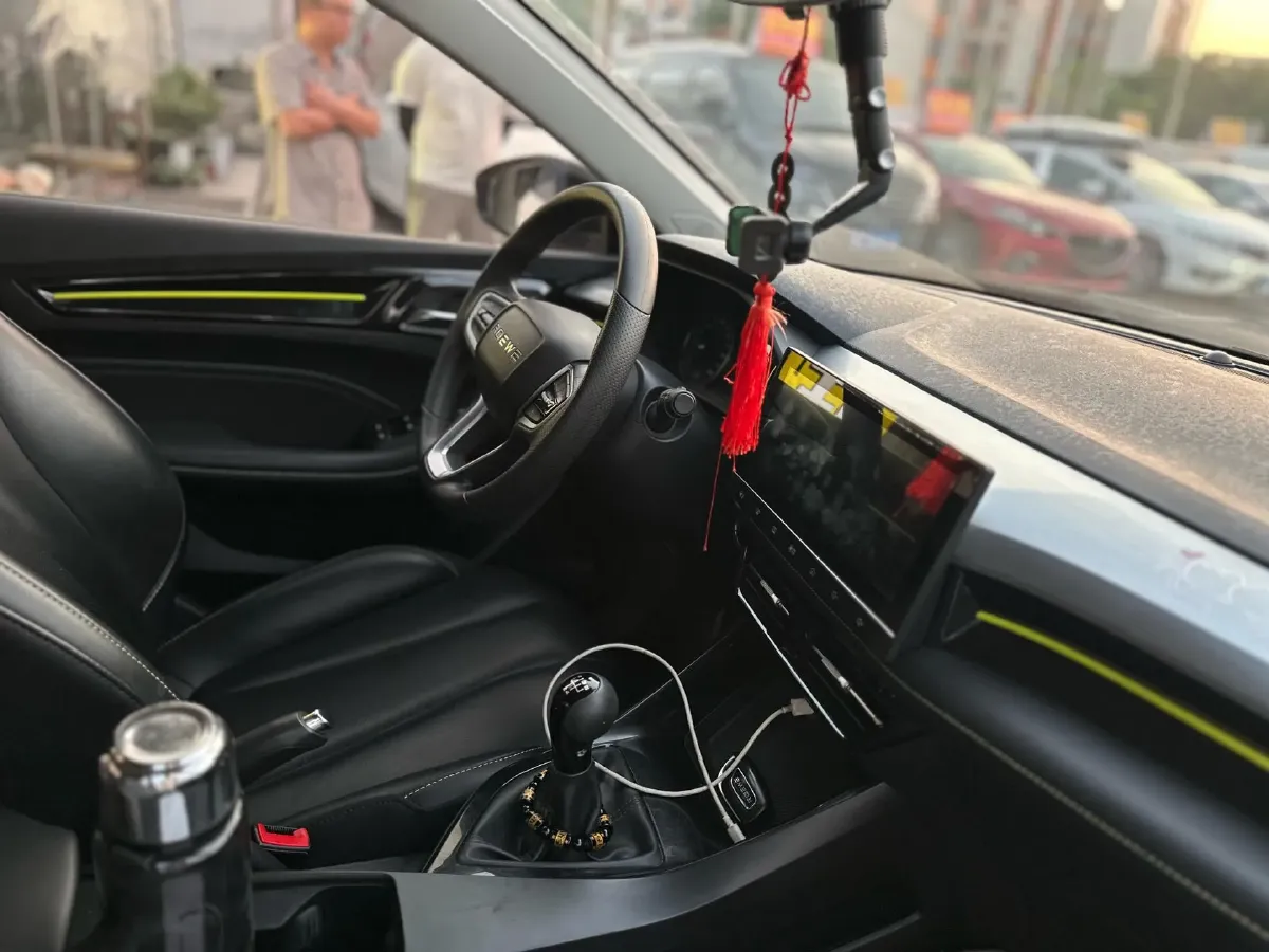 2021 Roewe i5 1.5L 120HP L4 5MT,autocango,china used car exporter,china ev exporter,chinese used car exporter,chinese used ev exporter