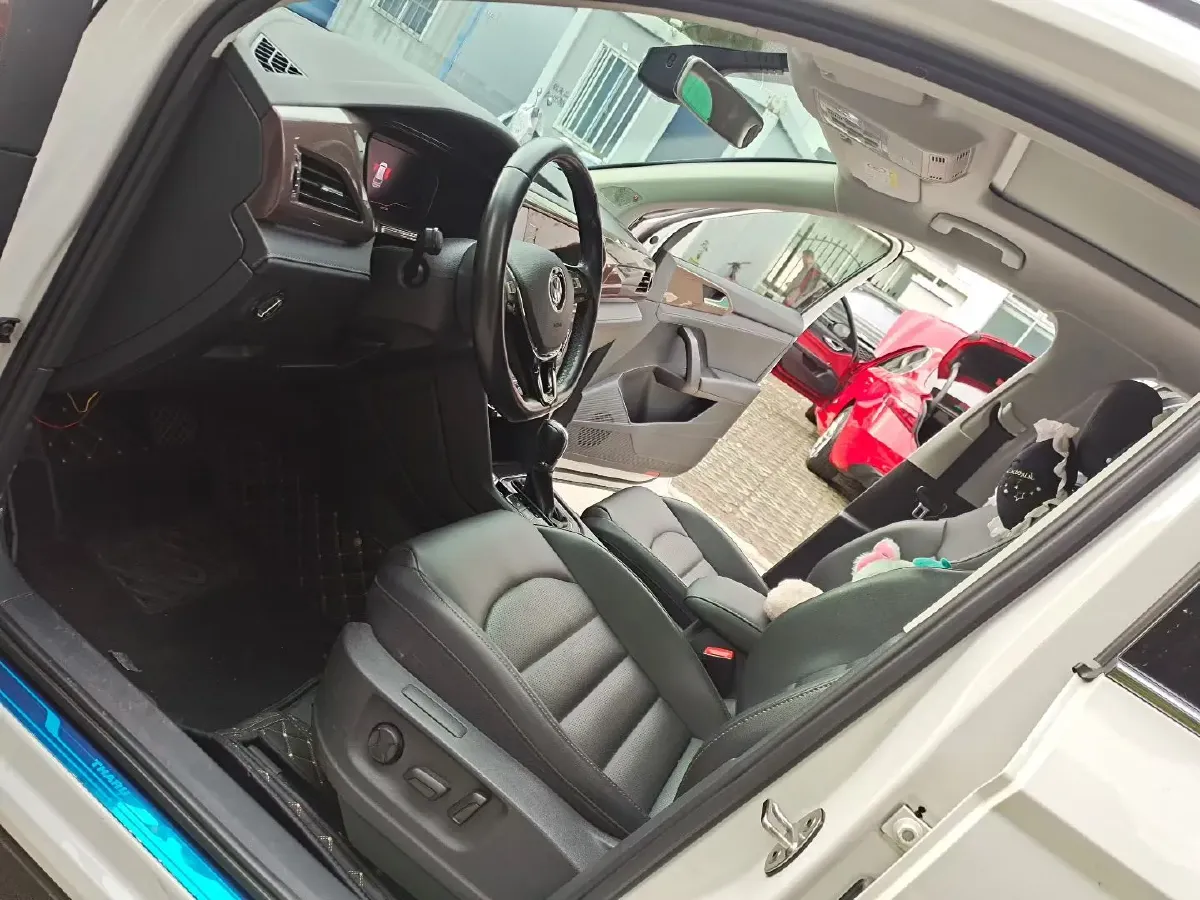 2020 Volkswagen Tharu 1.4T 150HP L4 7DCT,autocango,china used car exporter,china ev exporter,chinese used car exporter,chinese used ev exporter