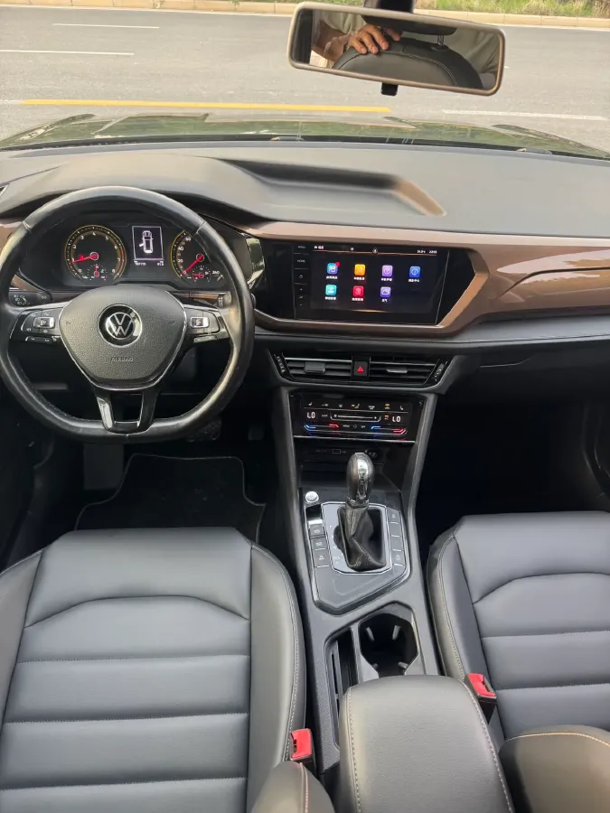 2020 Volkswagen Tharu 2.0T 186HP L4 7DCT,autocango,china used car exporter,china ev exporter,chinese used car exporter,chinese used ev exporter