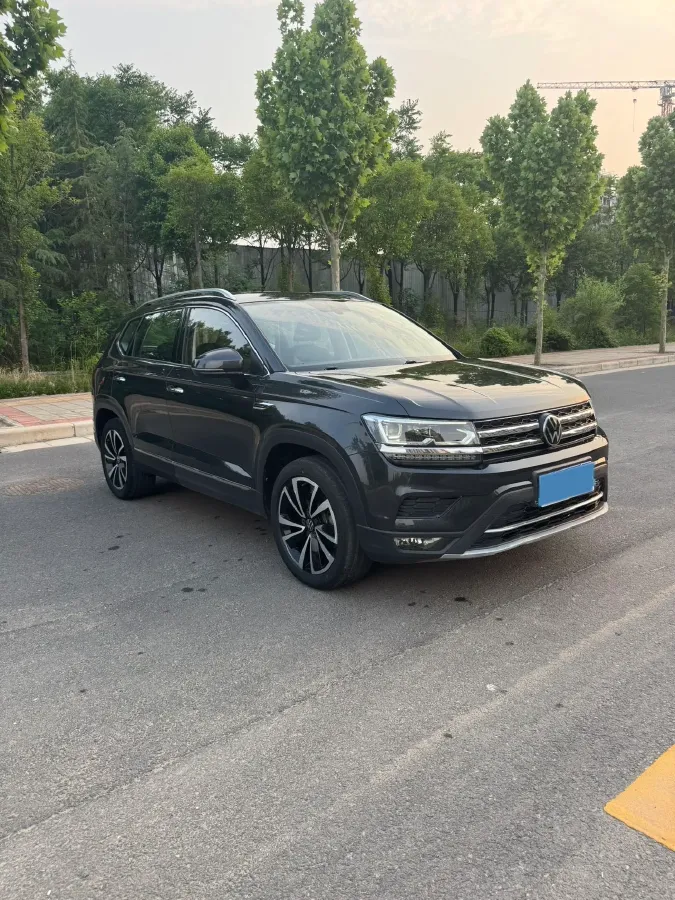 2020 Volkswagen Tharu 2.0T 186HP L4 7DCT,autocango,china used car exporter,china ev exporter,chinese used car exporter,chinese used ev exporter