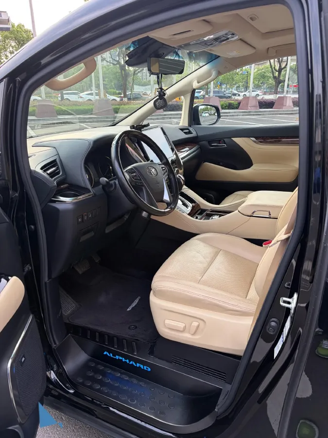 2021 Toyota Alphard 2.5L 117HP L4 E-CVT Hybrid,autocango,china used car exporter,china ev exporter,chinese used car exporter,chinese used ev exporter