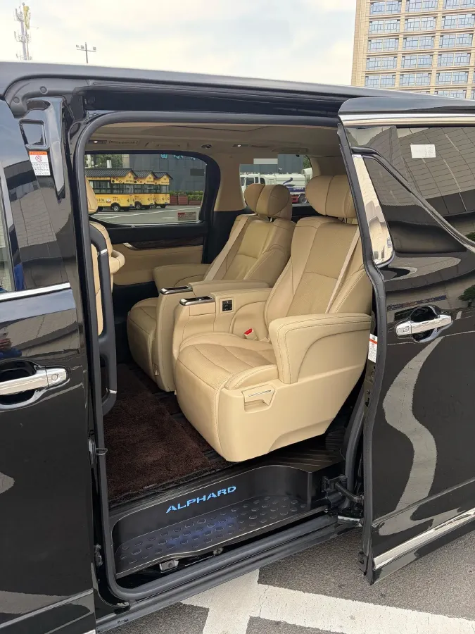 2021 Toyota Alphard 2.5L 117HP L4 E-CVT Hybrid,autocango,china used car exporter,china ev exporter,chinese used car exporter,chinese used ev exporter