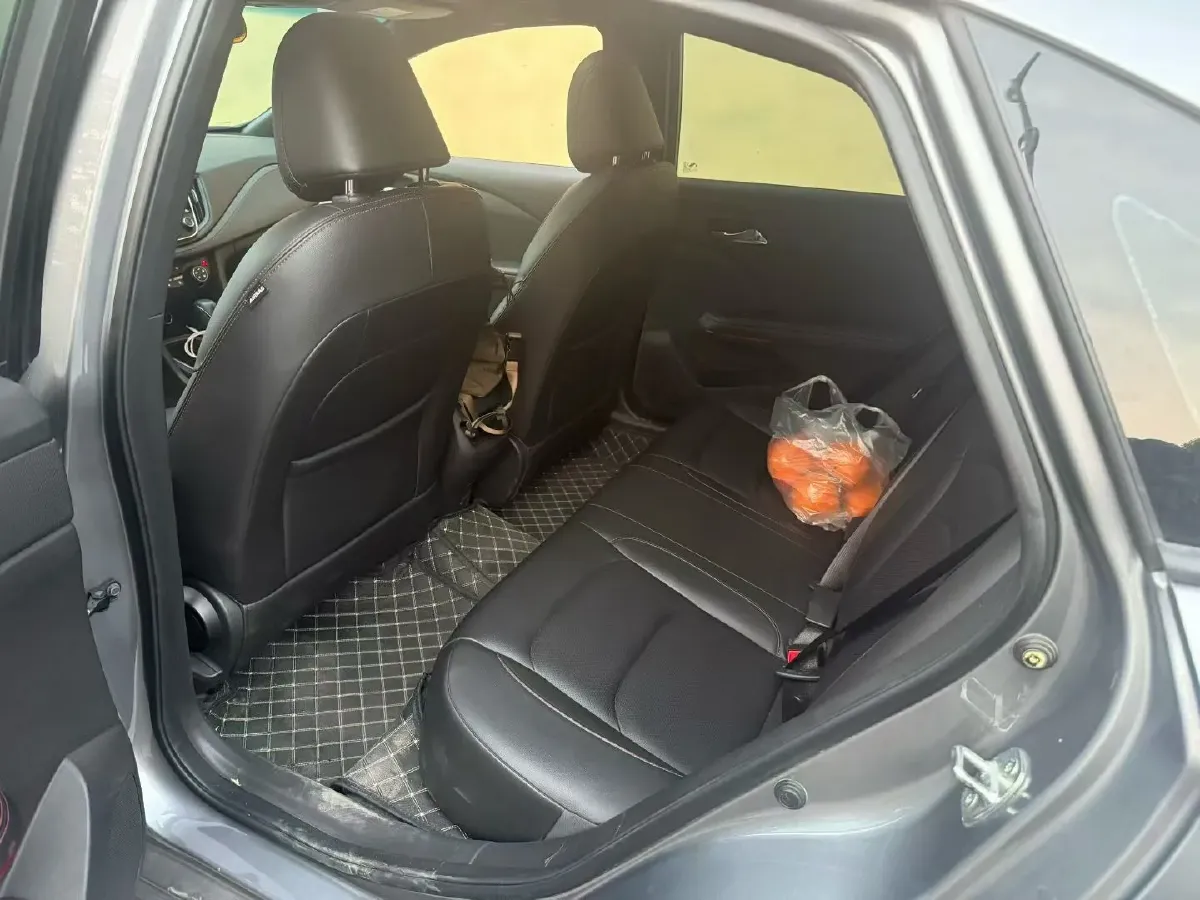 2019 Chevrolet Monza 1.3T 163HP L3 6AT,autocango,china used car exporter,china ev exporter,chinese used car exporter,chinese used ev exporter