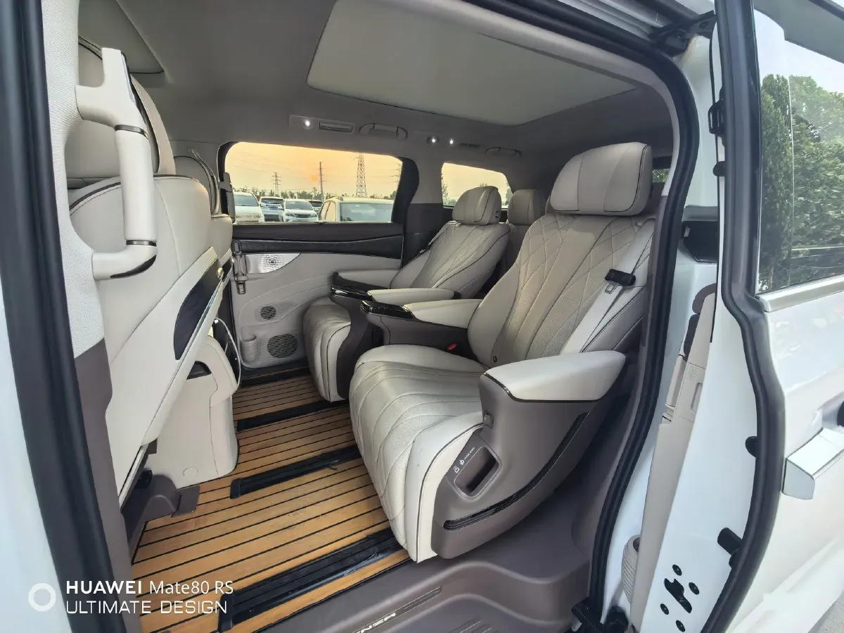 2023 Denza D9 1.5T 139HP L4 E-CVT PHEV 20.39KWH,autocango,china used car exporter,china ev exporter,chinese used car exporter,chinese used ev exporter