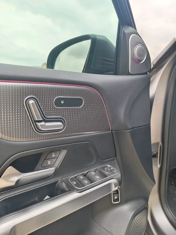 2020 Mercedes-Benz GLB Class 1.3T 163HP L4 7DCT,autocango,china used car exporter,china ev exporter,chinese used car exporter,chinese used ev exporter