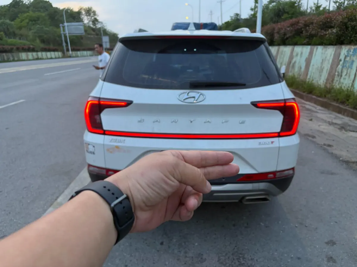 2023 Hyundai Santafe 2.0T 230HP L4 8AT,autocango,china used car exporter,china ev exporter,chinese used car exporter,chinese used ev exporter