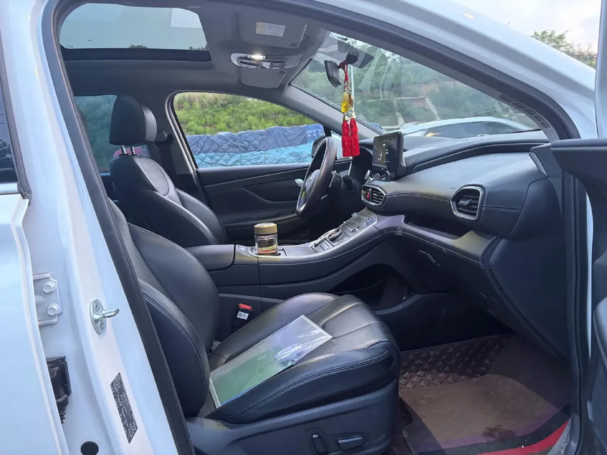 2023 Hyundai Santafe 2.0T 230HP L4 8AT,autocango,china used car exporter,china ev exporter,chinese used car exporter,chinese used ev exporter