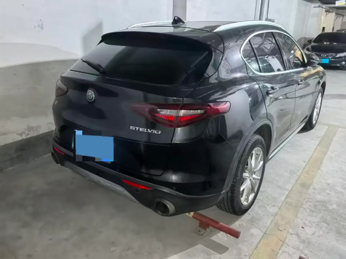 2017 Jaguar XE 2.0T 240HP L4 8AT,autocango,china used car exporter,china ev exporter,chinese used car exporter,chinese used ev exporter