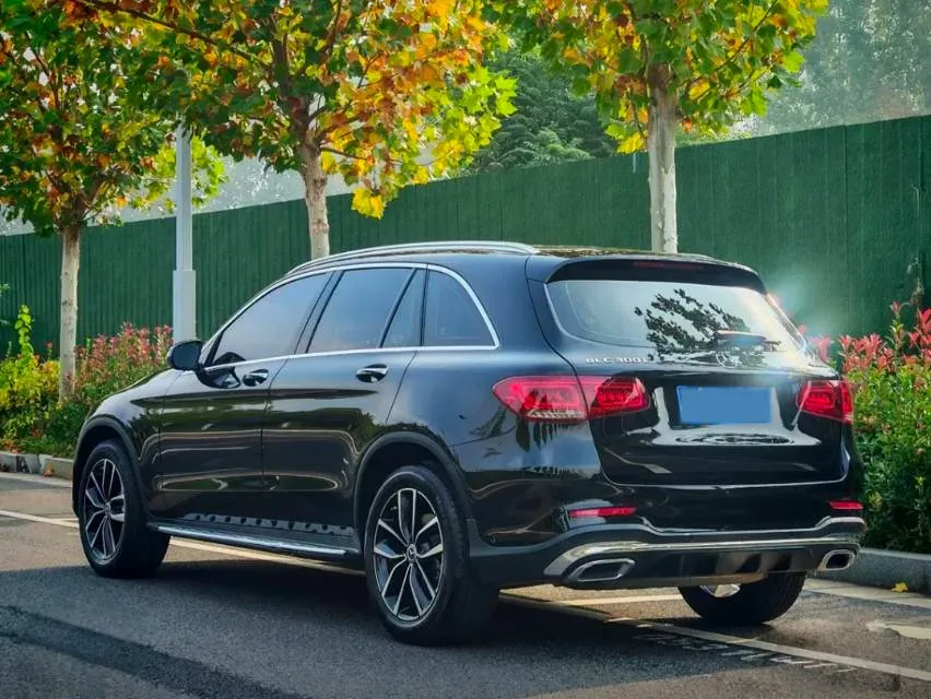 2021 Mercedes-Benz GLC Class 2.0T 258HP L4 9AT,autocango,china used car exporter,china ev exporter,chinese used car exporter,chinese used ev exporter