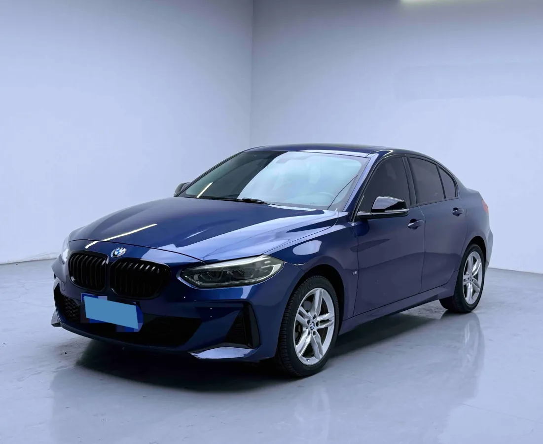 2021 BMW 1 Series 1.5T 140HP L3 7DCT,autocango,china used car exporter,china ev exporter,chinese used car exporter,chinese used ev exporter