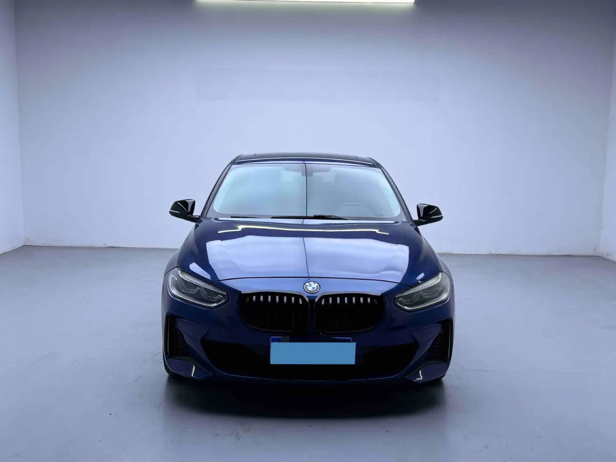 2021 BMW 1 Series 1.5T 140HP L3 7DCT,autocango,china used car exporter,china ev exporter,chinese used car exporter,chinese used ev exporter