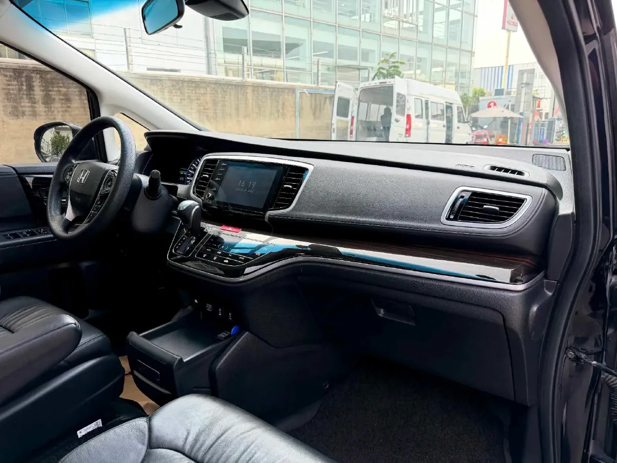 2021 Honda Odyssey 2.0L 146HP L4 E-CVT Hybrid,autocango,china used car exporter,china ev exporter,chinese used car exporter,chinese used ev exporter