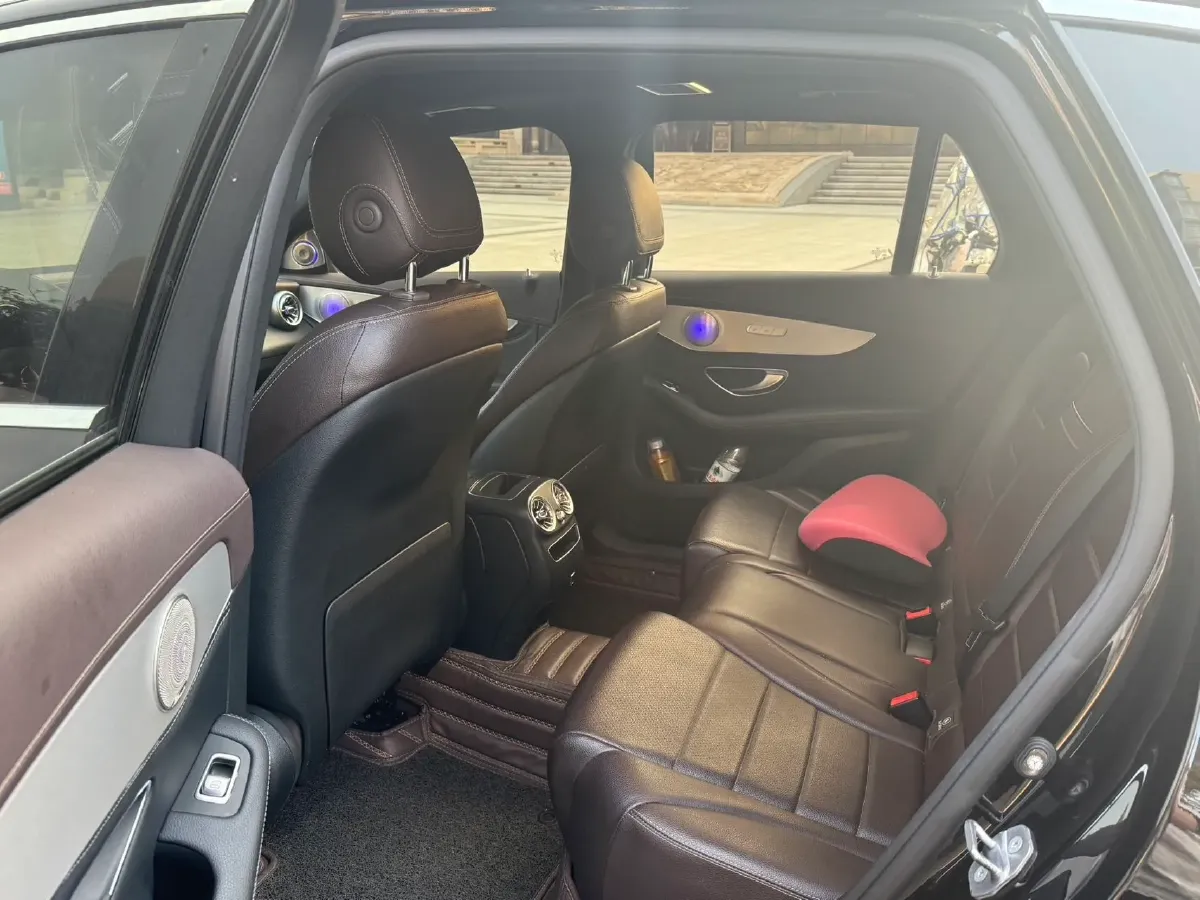 2020 Mercedes-Benz GLC Class 2.0T 197HP L4 9AT,autocango,china used car exporter,china ev exporter,chinese used car exporter,chinese used ev exporter