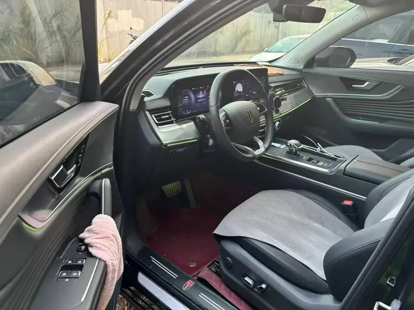 2023 HongQi HS5 2.0T 252HP L4 8AT,autocango,china used car exporter,china ev exporter,chinese used car exporter,chinese used ev exporter