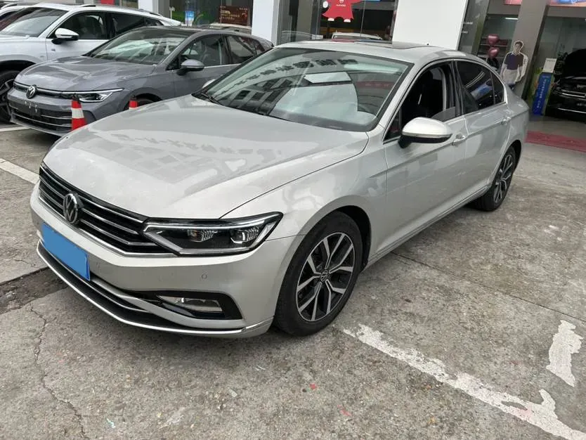 2020 Volkswagen Magotan 2.0T 186HP L4 7DCT,autocango,china used car exporter,china ev exporter,chinese used car exporter,chinese used ev exporter