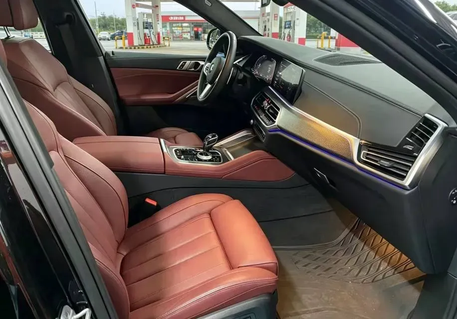 2022 BMW X6 3.0T 340HP L6 8AT,autocango,china used car exporter,china ev exporter,chinese used car exporter,chinese used ev exporter