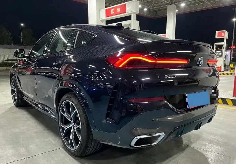2022 BMW X6 3.0T 340HP L6 8AT,autocango,china used car exporter,china ev exporter,chinese used car exporter,chinese used ev exporter