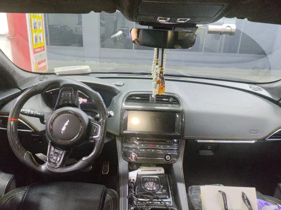 2020 Jaguar F-PACE 2.0T 300HP L4 8AT,autocango,china used car exporter,china ev exporter,chinese used car exporter,chinese used ev exporter